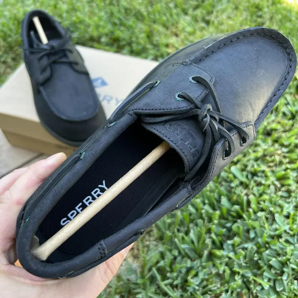 SPERRY brand style